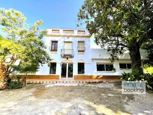 Reus House | Villa Mediterrania, con piscina y barbacoa
