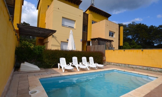 Vidreres Villa | Villa Mimosa 8 people with private pool Costa Brava.