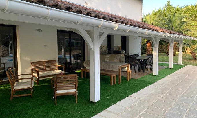 Kokotia Villa | VILLA MIQUELENIA AVEC LA CONCIERGERIE DES CLES DE SAINT JEAN DE LUZ