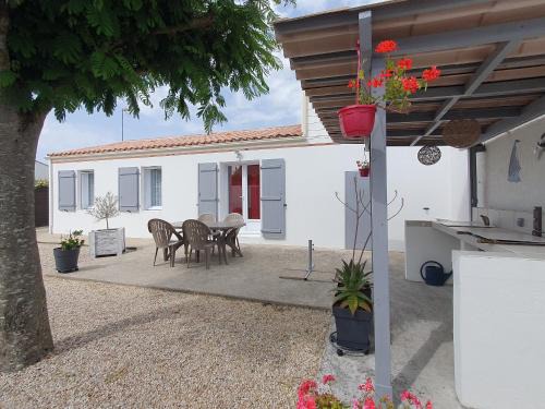 La Faute-sur-Mer House | Villa moderne 6 pers. proche plage, jardin, barbecue - FR-1-476-36