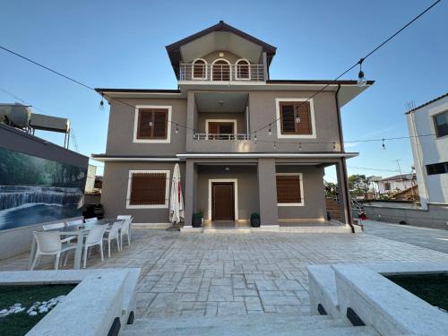 Golem Villa | Villa Mondi