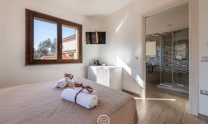 Iglesias Historic Centre House | Villa Monica - Suite Tramontana