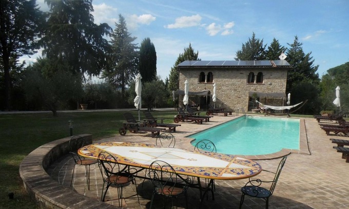 Ramazzano Villa | Villa Monnalisa - Villa Monnalisa