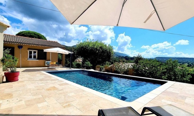 Le Pegue House | Villa Muriel with private pool in Drôme Provençale