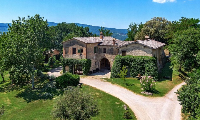Buonconvento Villa | Villa Murlo, with private pool in tuscan lands