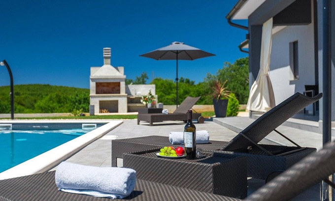 Krmed House | Villa My Ivana is the perfect place to have a comfortable and peaceful vacation.