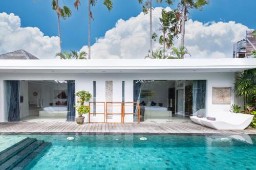 Sunset Road Villa | Villa Naema - 4BR Private Villa in Seminyak