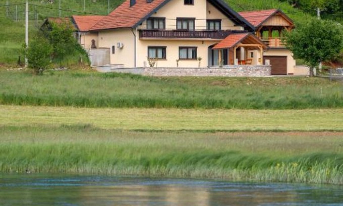 Otocac Villa | Villa Narnia - Three Bedroom Villa