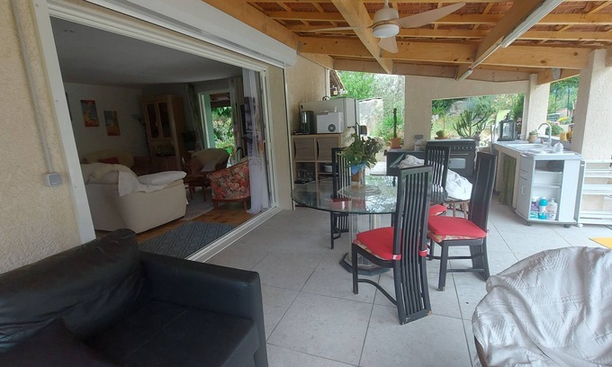 Restinclieres House | Villa near Montpellier (34) and beaches in exceptional green setting.