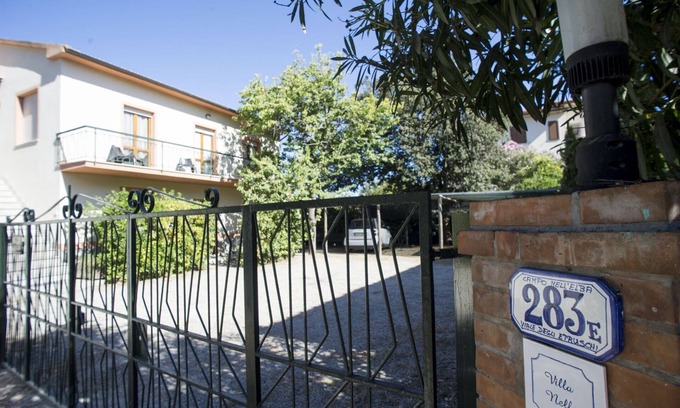 Marina di Campo Apartment | VILLA NELLA - VILLA NELLA QUADRI
