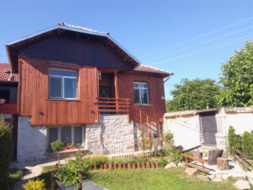 Balkan Mountains Villa | Villa Nina in Kramolin