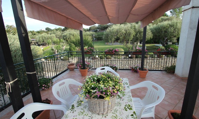 Naso Apartment | Villa Nino Petrelli 1 Floor with pool and private parking