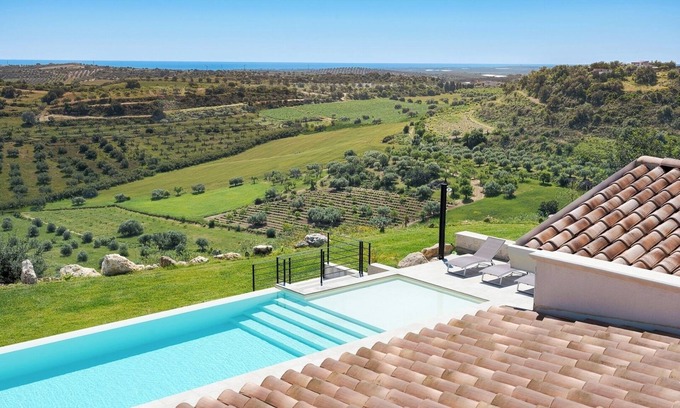 Noto Villa | Villa Nivura, Minimalist Elegance Amid the Olive Groves