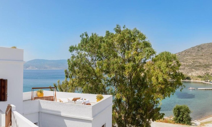 Adamas House | Villa Notos