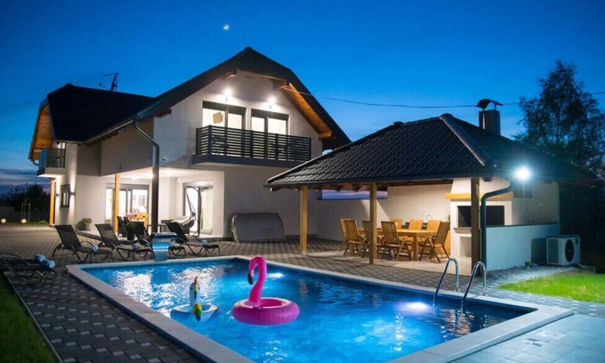Ljubescica Villa | Villa Old Hills by Villas Guide