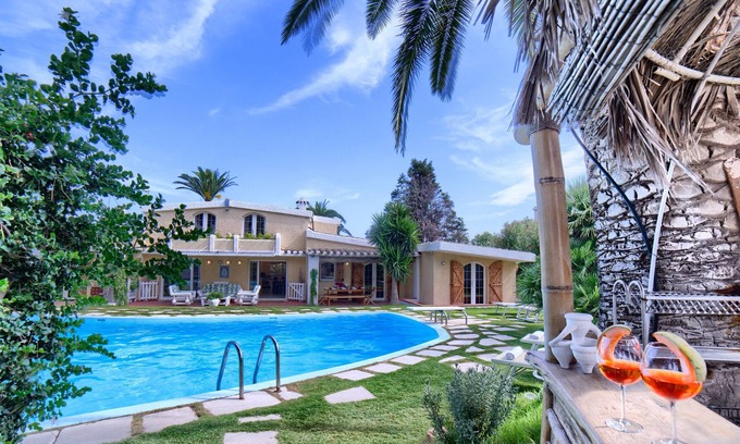 Quartu Sant'Elena Villa | Villa Oleandra with pool, tennis, 4000 mt of garden, WIFI