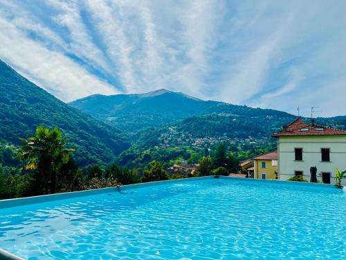 Dizzasco Apartment | Villa Oleandra with Garden&Swimming pool