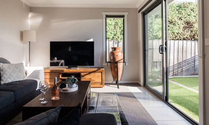 Devonport House | Villa on Parker Devonport