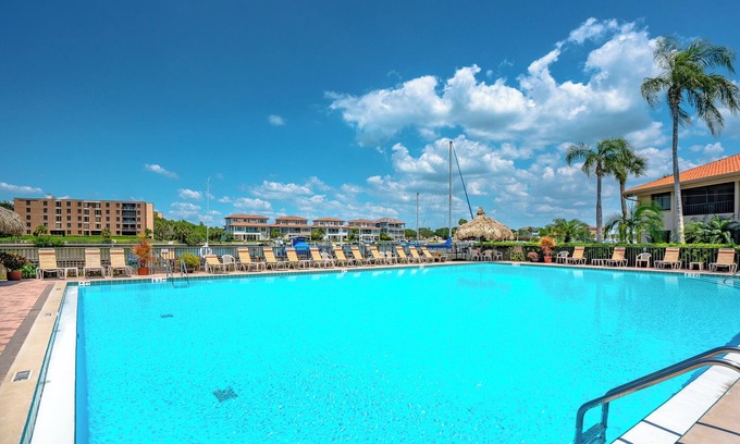 Bayway Isles Villa | Villa on Point Brittany 5