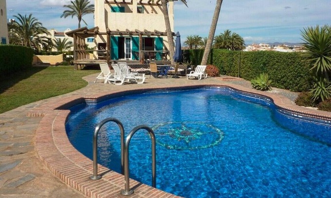Palomares House | Villa Palomares on the beachfront right on the beach