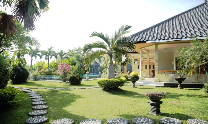 Pemaron Villa | Villa @ Pamaron Singaraja. Sunset view.