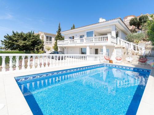 El Mas Isaac Villa | Villa Panorama by Interhome