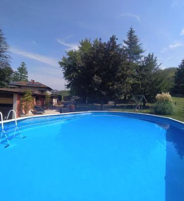 Isola d'Asti Apartment | Villa Paradiso