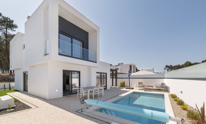 Pataias Villa | Villa Pataias - 3 Bedroom Holiday home in Pataias - SCH064