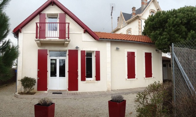 Pontaillac House | Villa "Pensée d'Automne" - A haven of comfort in the heart of Pontaillac, Royan.