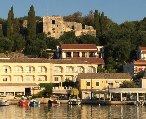 Kassiopi Apartment | Villa Perris Apartments