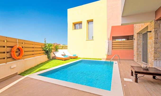 Gouvia Villa | Villa Petra Gouvia by Villa Plus