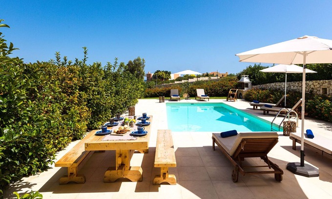Marathi Villa | Villa Phaedra, With sea Views Only 150m Away From Loutraki Beach