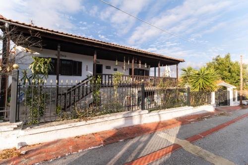 Kallikratia Villa | Villa Philippopolis - Elegant & Spacious Retreat
