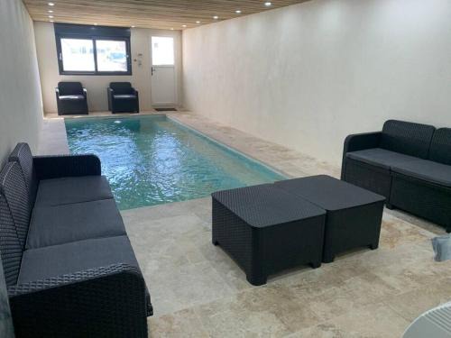 Saint-Germain-du-Val Villa | Villa piscine/spa privé intérieur 33° ZOO DE LA FLECHE 24h DU MANS