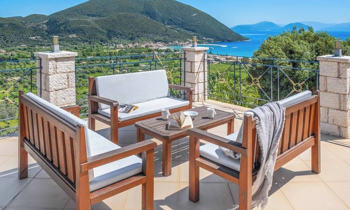 Evgiros Villa | Villa Ponti - Private pool, WI-FI & A/C plus beautiful sea views