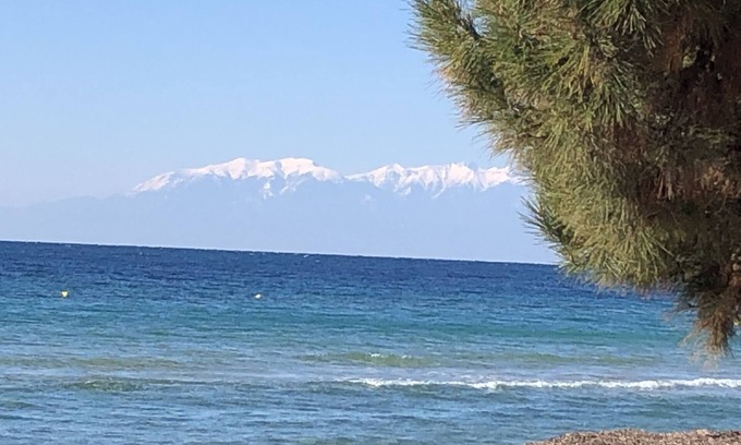 Paralia Dionysiou House | Villa Portaria near the sea, in Portaria Bay