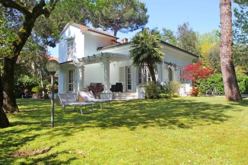 Poveromo Villa | Villa Poveromo