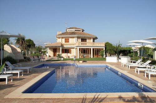 Muro Villa | Villa President Cosmos