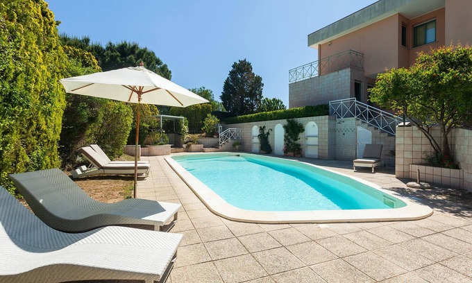 Poggio dei Pini Villa | Villa Primavera - Homelike Villas