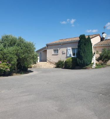 Bout-du-Pont-de-Larn Villa | Villa privée au calme avec gand jardin et terrasse