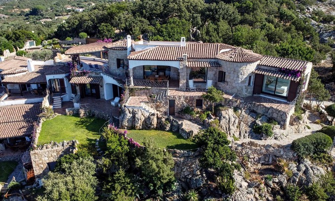 Baja Sardinia Villa | Villa 'Quercia' with Sea View, Private Pool and Air Conditioning