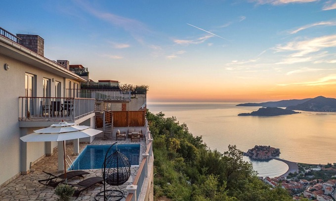 Sveti Stefan Villa | Villa Ramo - Three Bedroom Villa, Sleeps 6