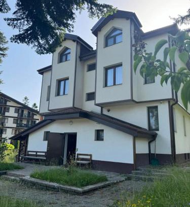 Maritsa Villa | Villa Rila Borovets with Hot Pool, Jacuzzi & Sauna by BookVillaBG