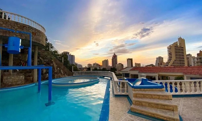 El Rodadero Condo | VILLA ROCA