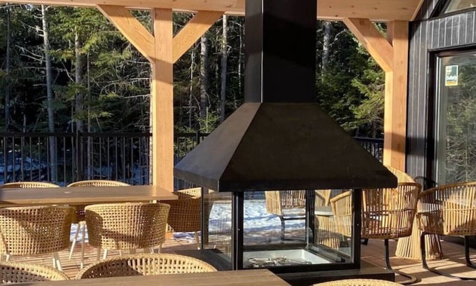 Shannon House | Villa Romeo Near Quebec City