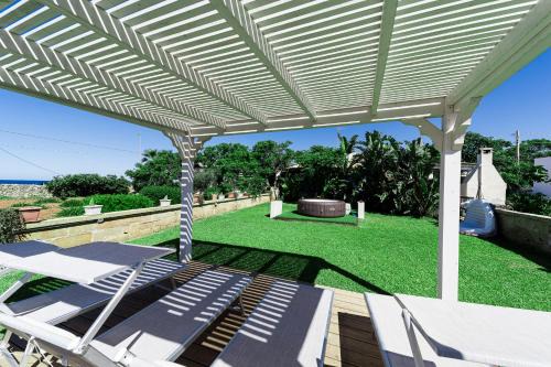 Posto Rosso House | Villa Rosa zona Torre San Giovanni