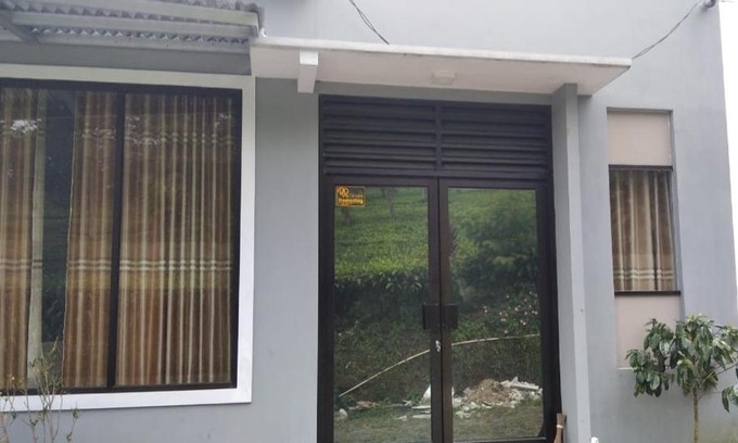 Wonosobo House | villa RR Seroja kamar biasa