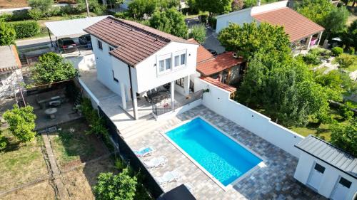 Slipcici Villa | Villa Sale Buna