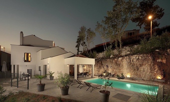 Divsici Villa | Villa San Polo Max in Central Istria up to 8 people with heated pool & pet friendly