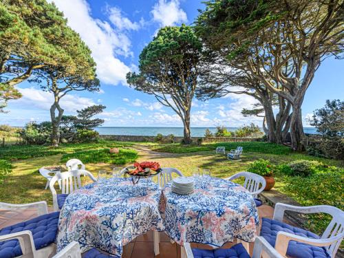 Carnac Villa | Villa Santa Cruz by Interhome